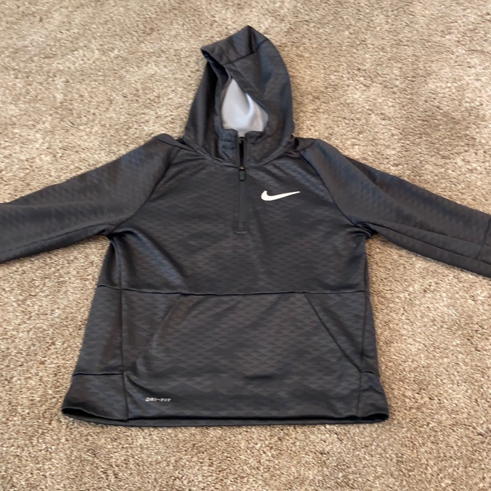 Nike Youth Large dri-fit sweatshirt